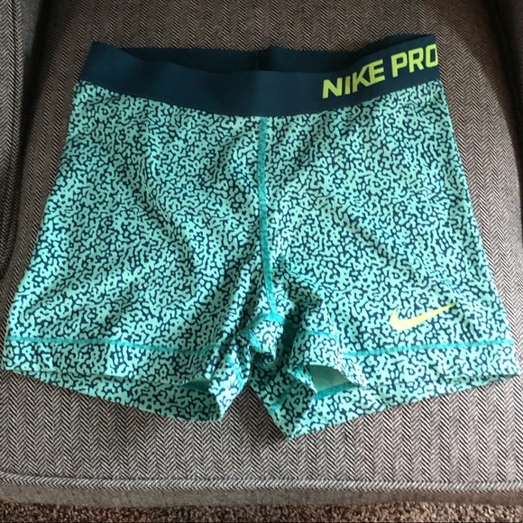 Nike Pants - Nike Pro Running Short